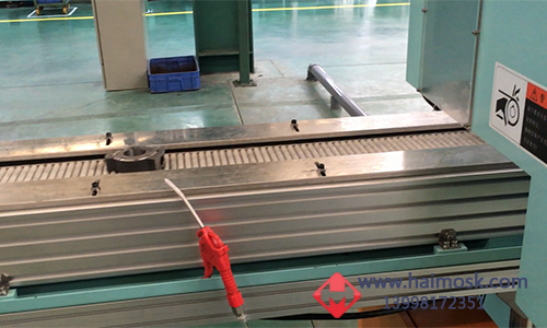 連線生產自動上下料雙端面磨床下料部分